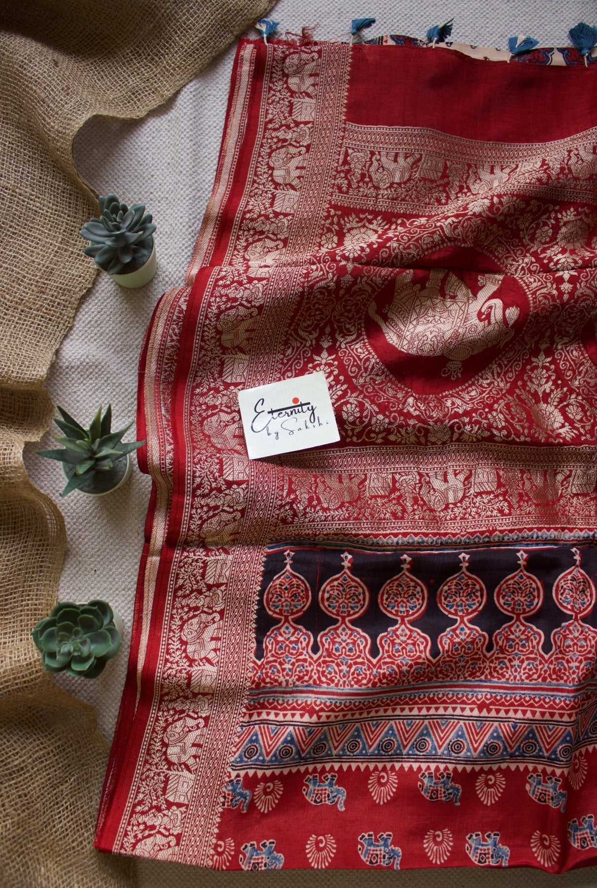 Exclusive Offwhite Print Dola Silk Saree - Eternity by Sakshi