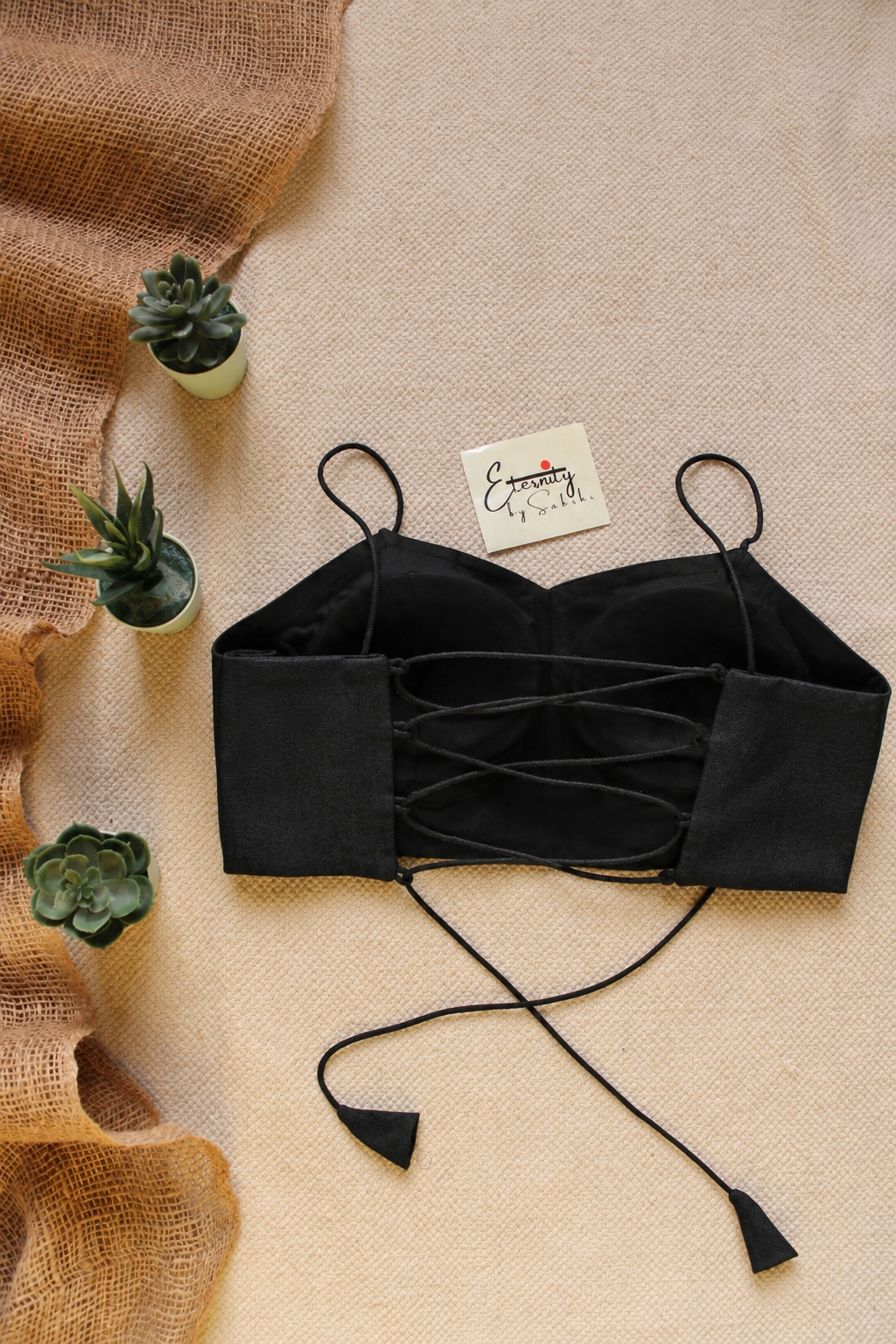 Black Noodle Dorrie Backless blouse