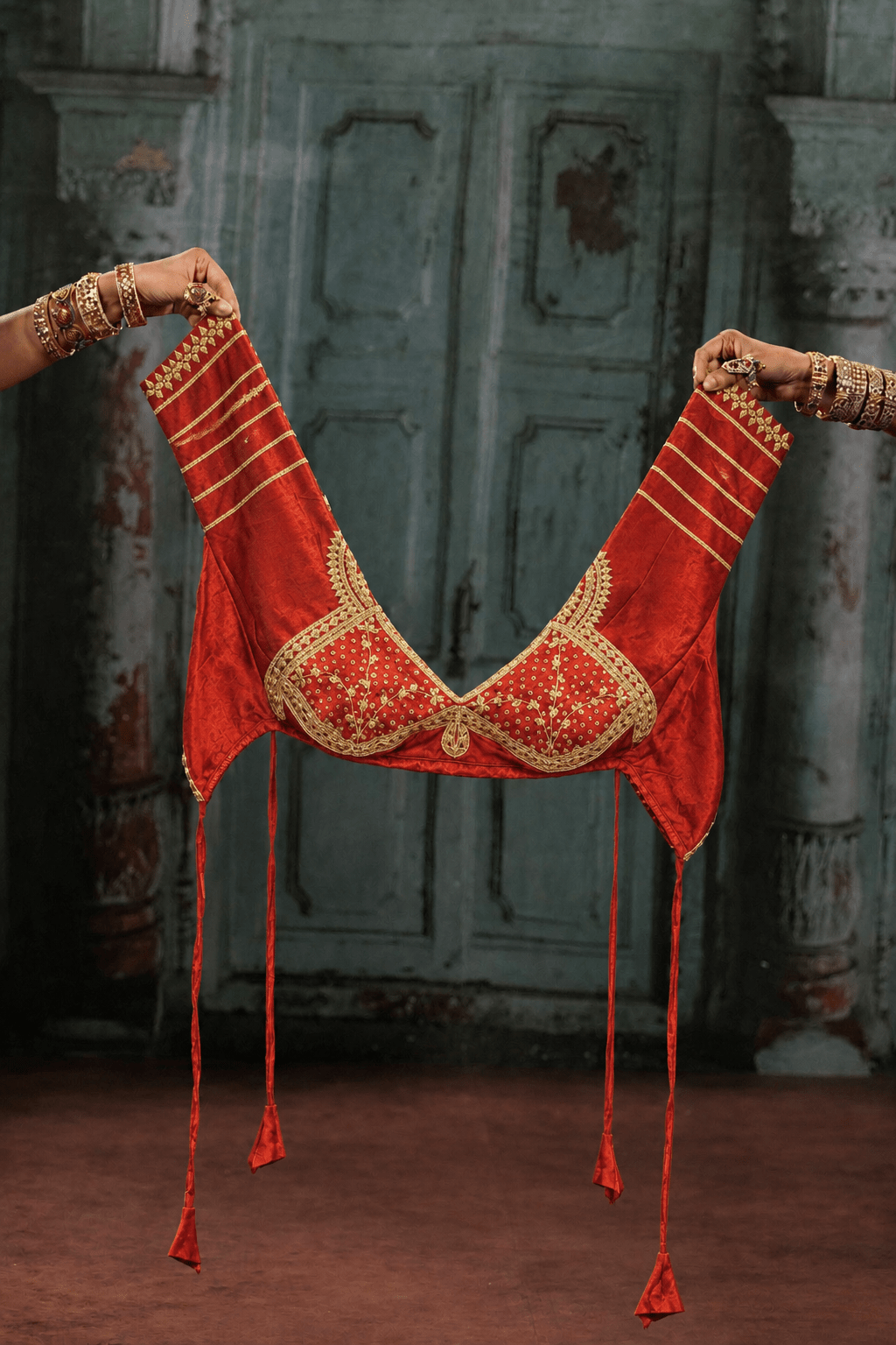 Gerua Aangi Blouse - Eternity by Sakshi