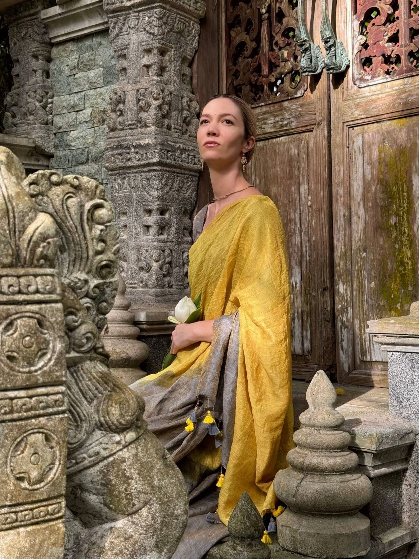 Molten Linen Saree - Eternity by Sakshi