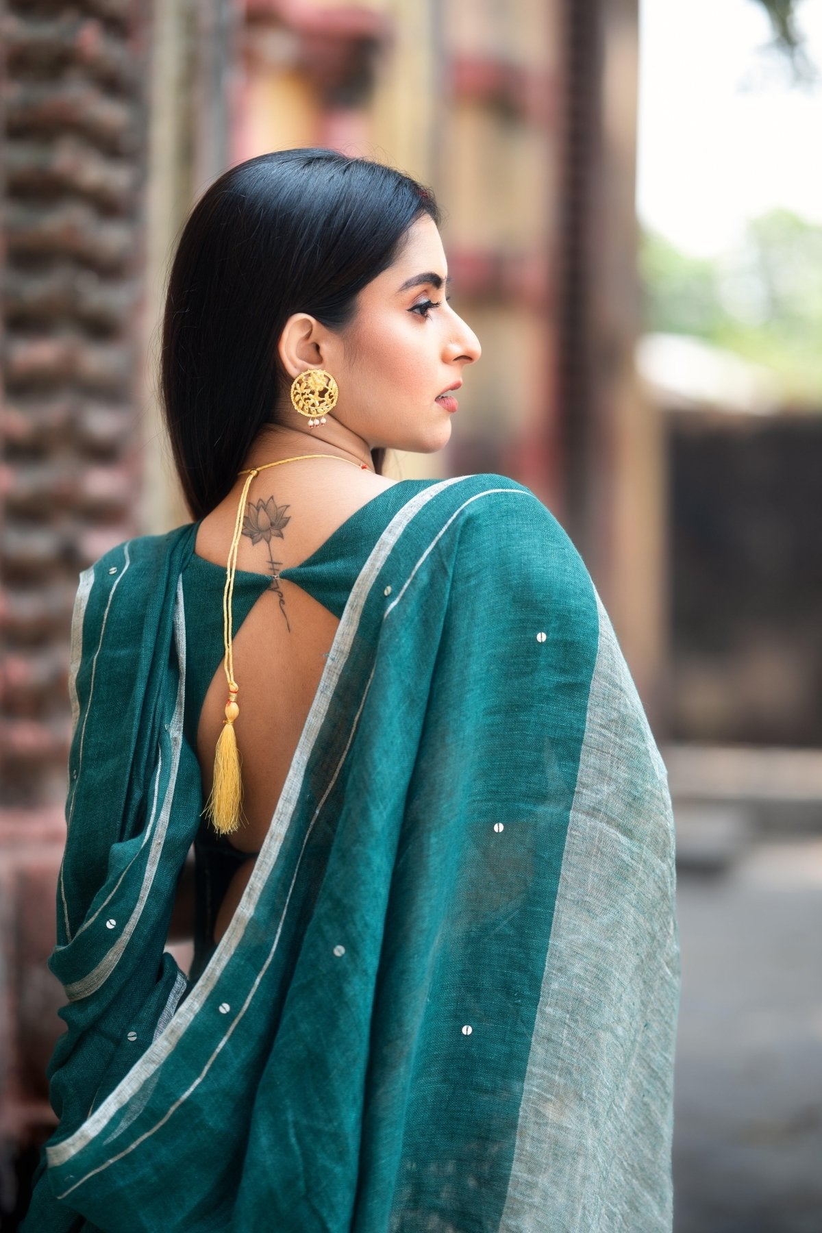 Green Raina Linen Saree - Eternity by Sakshi