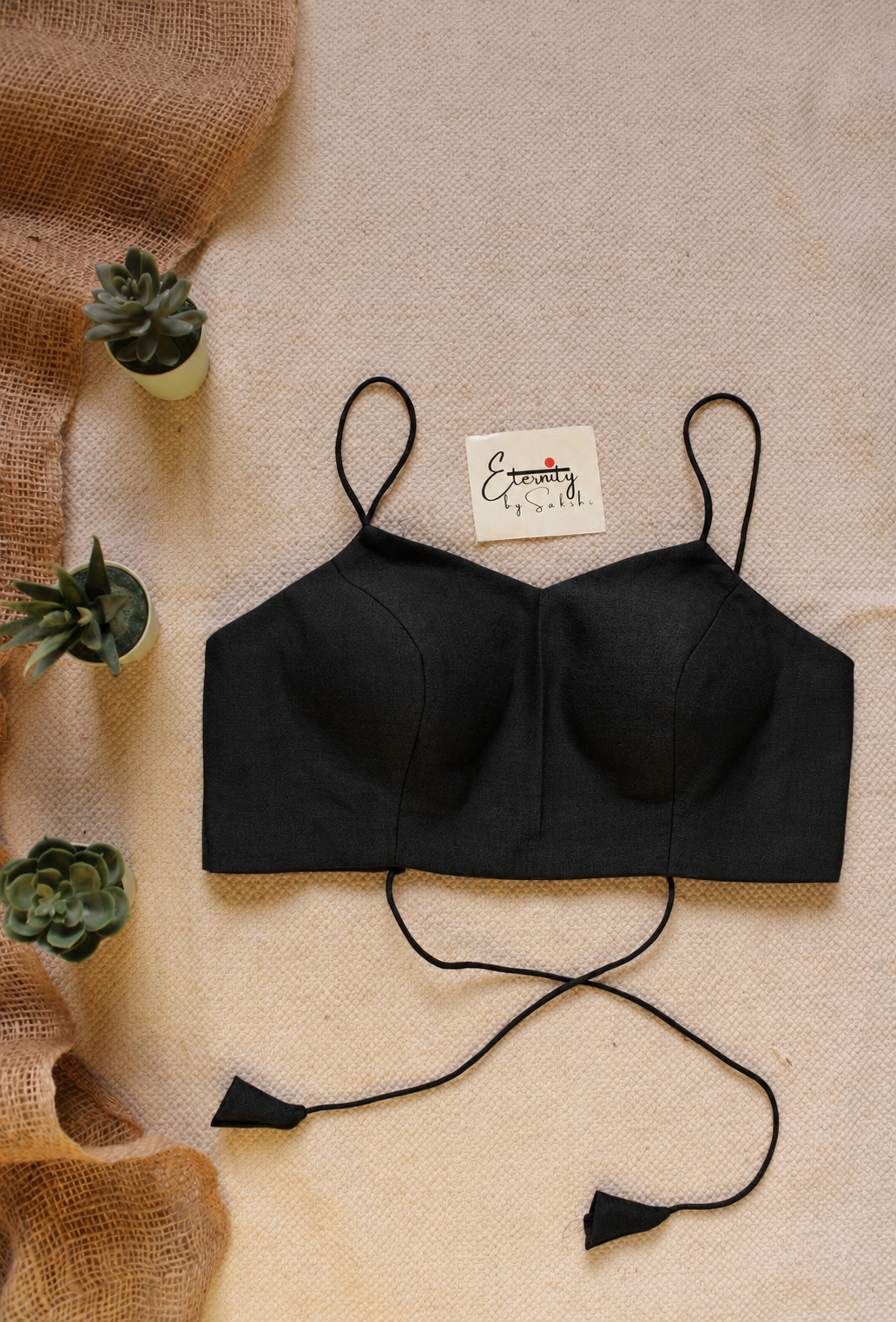 Black Noodle Dorrie Backless blouse