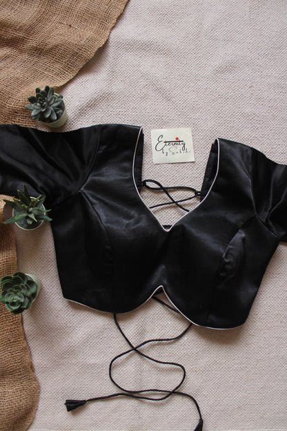 Heer Black Backless Blouse