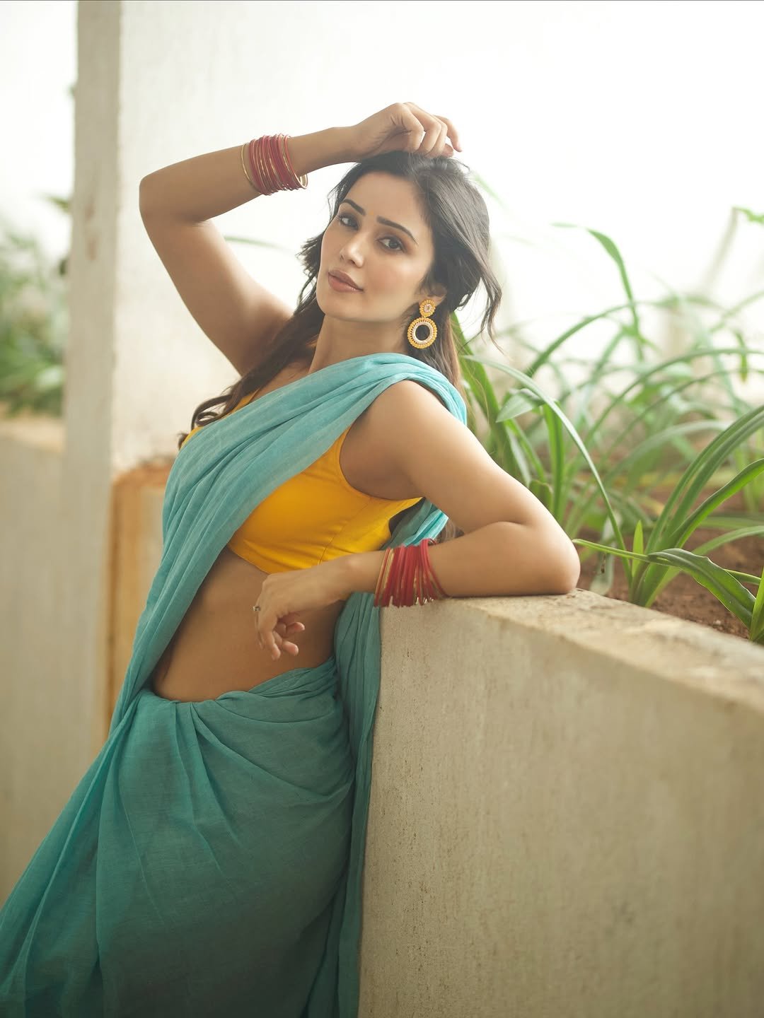 SAUNDARYA BREEZY SAREE - Eternity by Sakshi