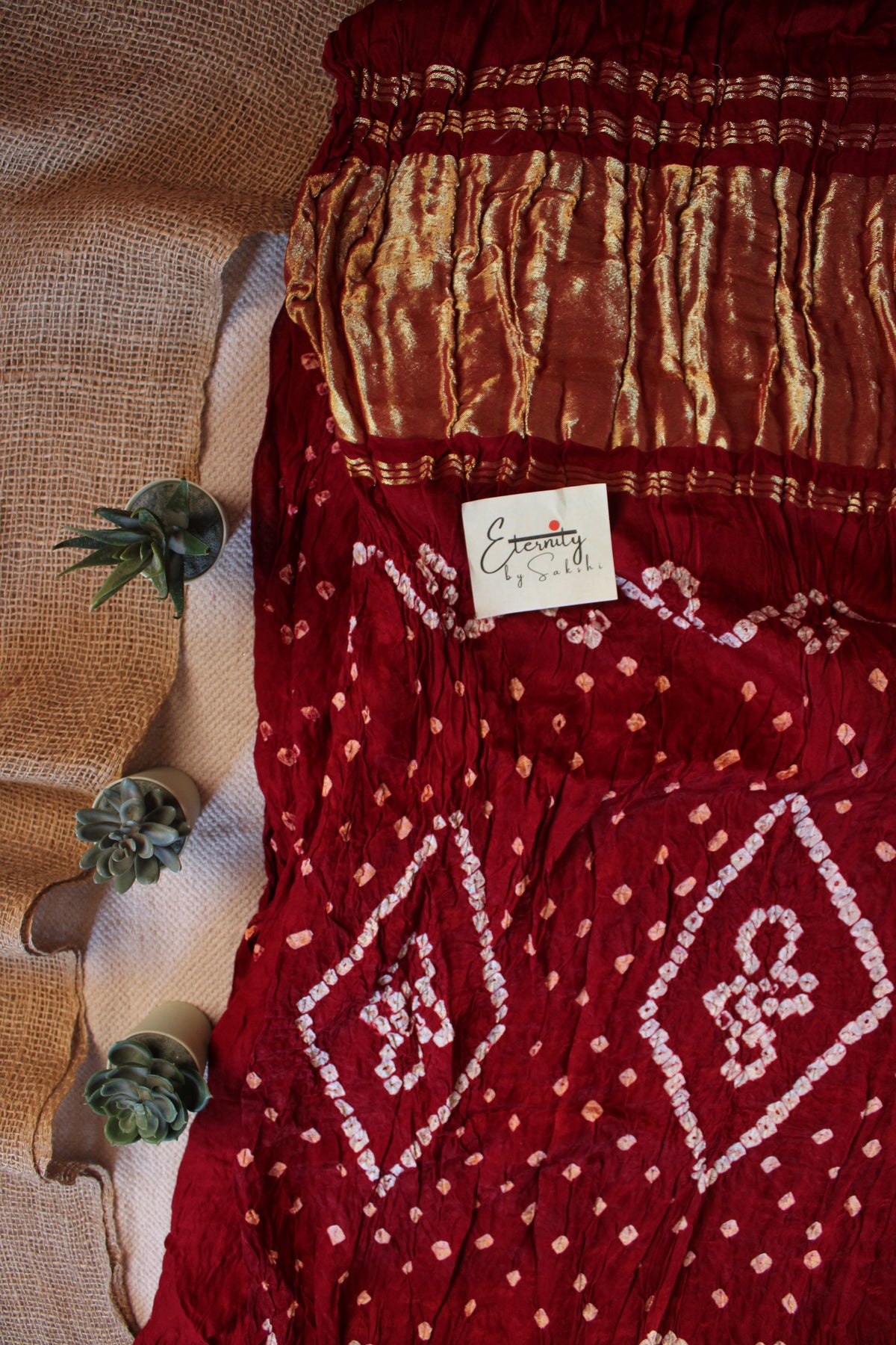 Maroon Plain Bandhani Saree