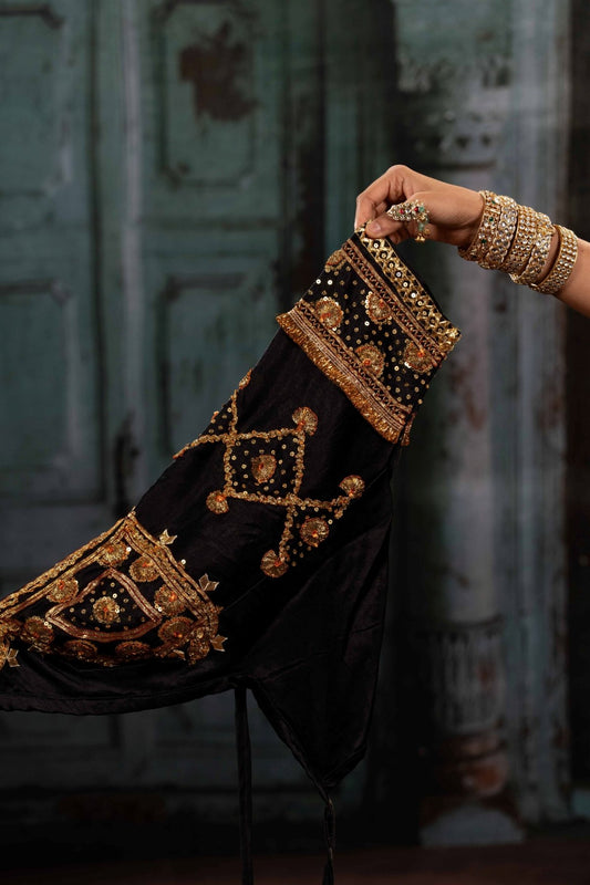 Raat Noor Aangi Blouse - Eternity by Sakshi