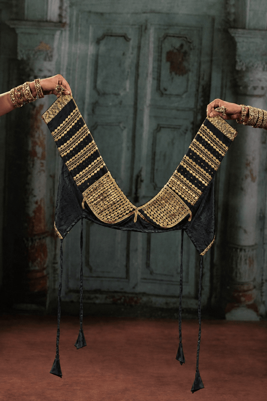 Kaali Aangi Blouse - Eternity by Sakshi