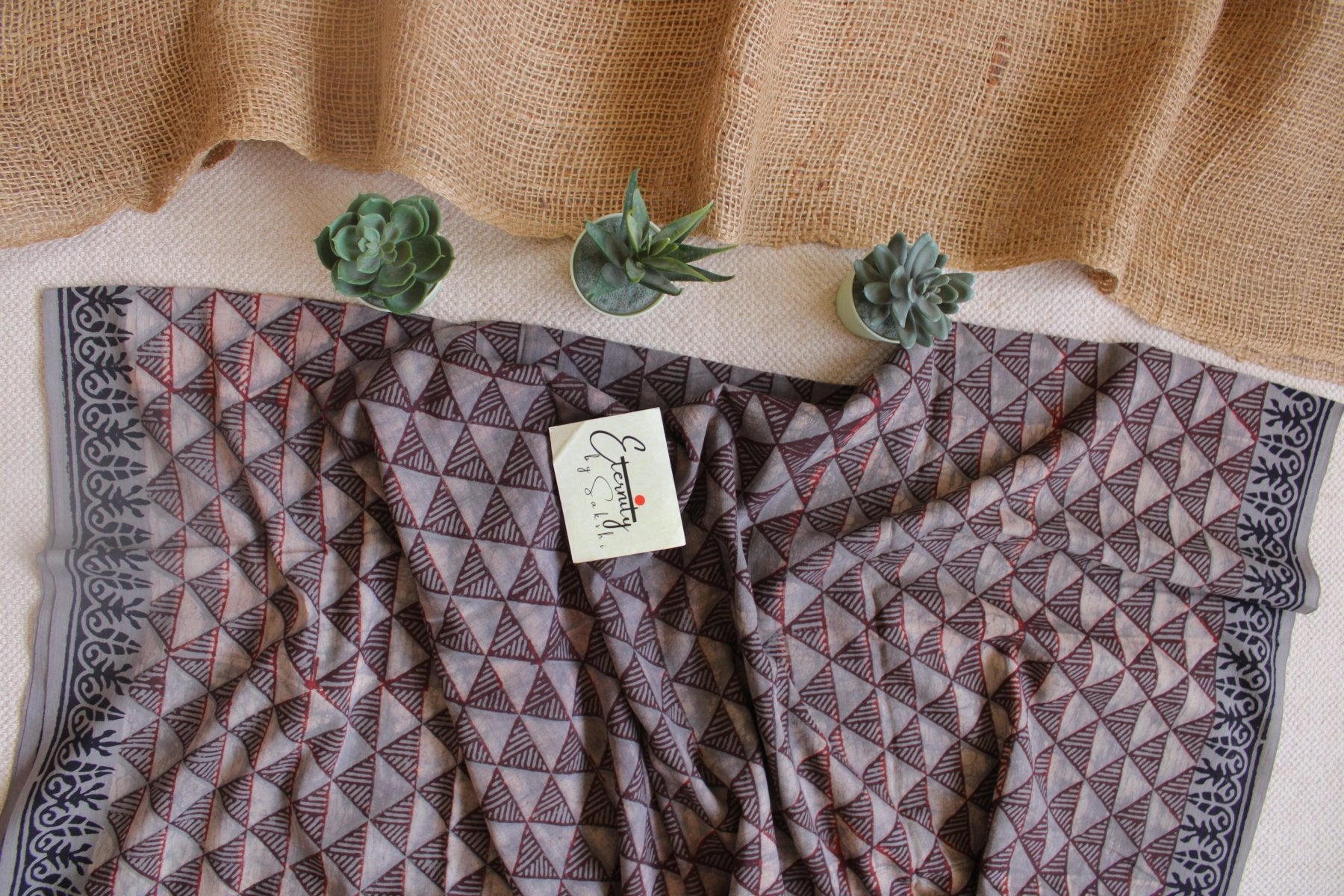 Trikona Handprinted Grey Cotton Saree - Eternity by Sakshi