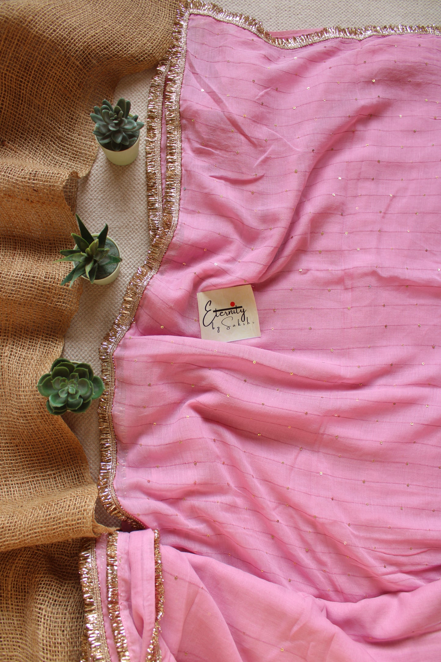 Gulaabi Gulbahar Saree