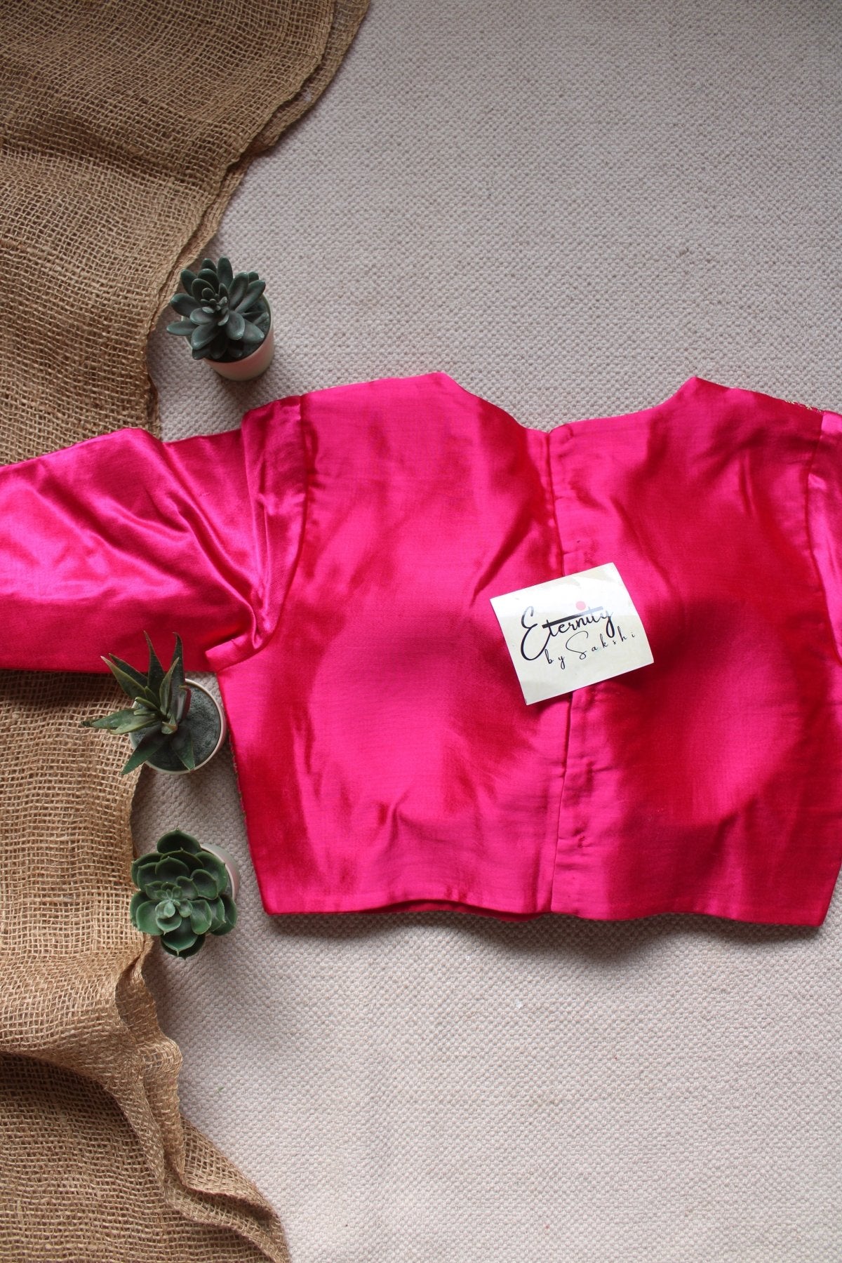 Gulaabi Dhruv Tara Patch Blouse