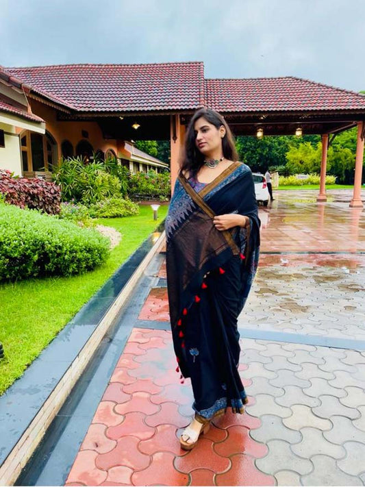 Black with Blue Border Mangalgiri Saree