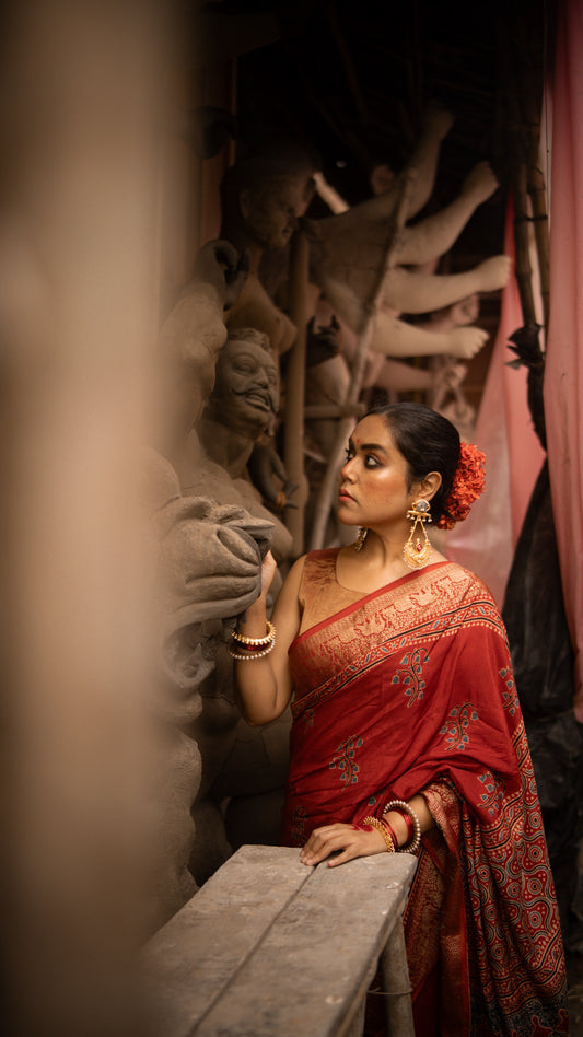 Exclsuive Dul Red Dola Silk Saree